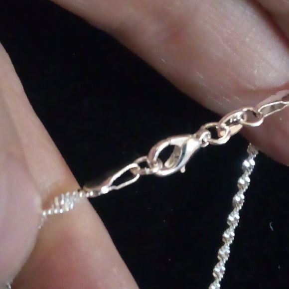 NWOT - Sterling Silver Necklace High Quality Twisted Chain - 20" - Picture 3 of 6